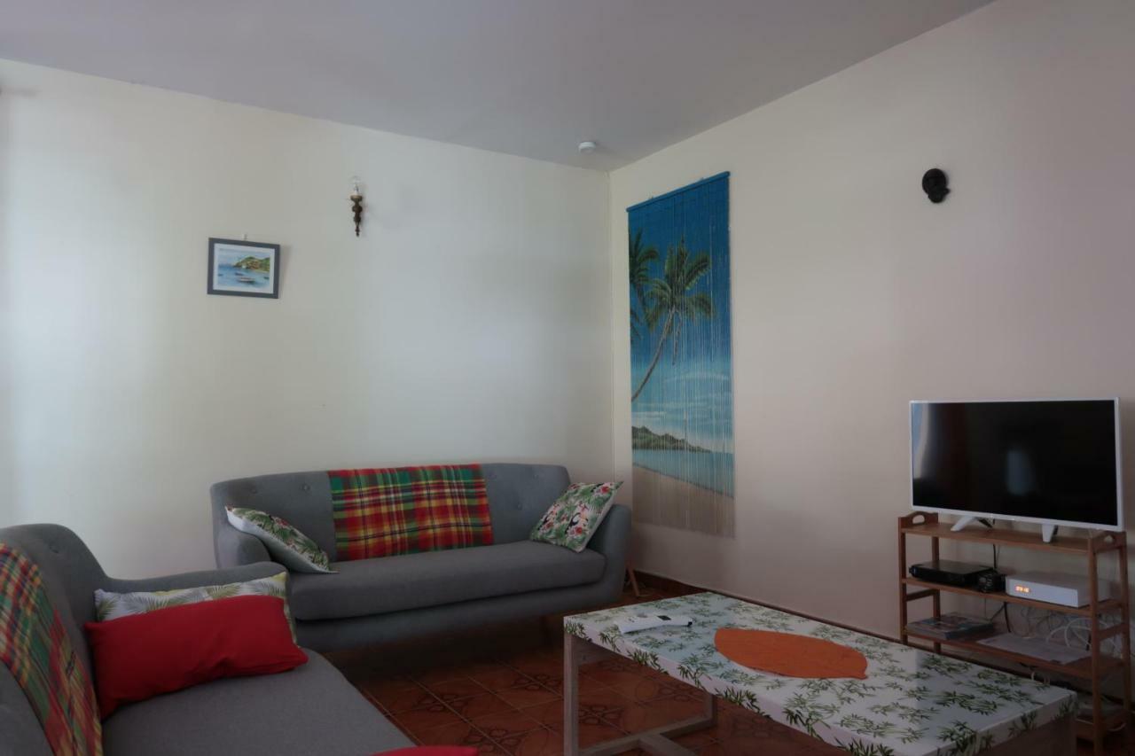 Maison Lakadri - Gosier Leroux Le Gosier  Ngoại thất bức ảnh